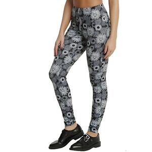 Blackheart ✦ Skull & Daisy Print Leggings ✦ Black & White ✦ Size S ✦ NWT